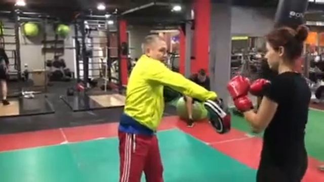 БОКС УДАРЫ С УКЛОНОМ ЖЕНСКИЙ БОКС ШККОЛА БОКСА BOXING SLIPPING WOMEN BOXING SCHOOL BOXING