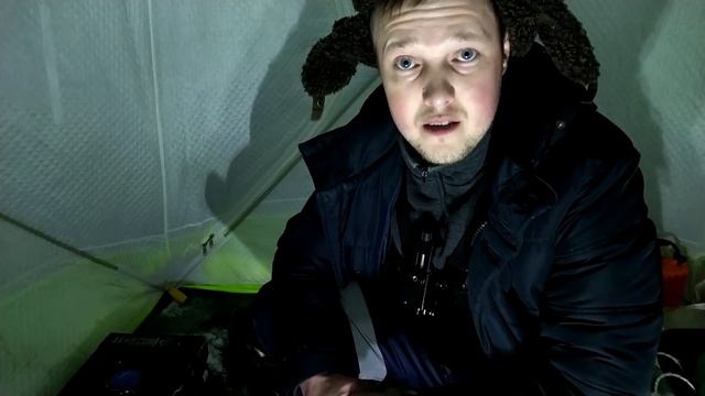 ЛЕЩ КЛЮЁТ В КАЖДОЙ ЛУНКЕ. С ЧЁРТИКОМ на леща! Зимняя ловля леща. Зимняя рыбалка 21-22 на леща.