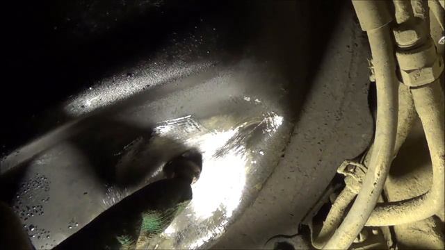Заклеиваем пробитый бензобак