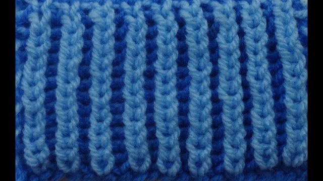 Бриошь двухцветная резинка. Английская резинка из пряжи двух цветов. Узор спицами.
