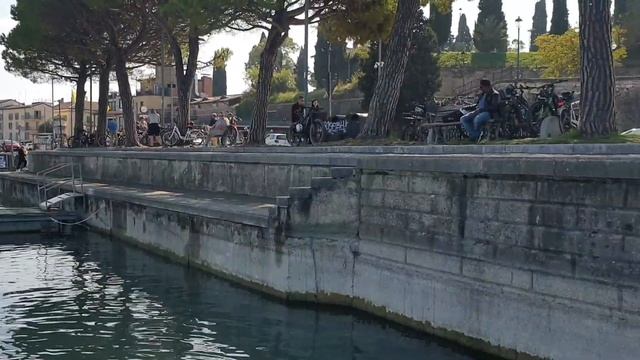 Пескиера дель Гарда. Озеро Гарда. Италия. Прогулка в выходной. #91#