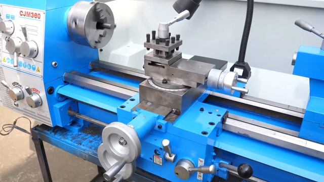 Токарный станок CJM360 WEISAN по металлу. Демонстрация возможностей