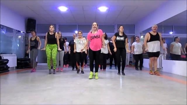 Зумба. SHAPE OF YOU -  Baila en casa con Euge - Fitness dance