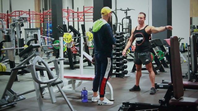 Мастер Спорта притворяется БОТАНИКОМ в ЗАЛЕ #2  | ПРАНК НАД ТРЕНЕРОМ