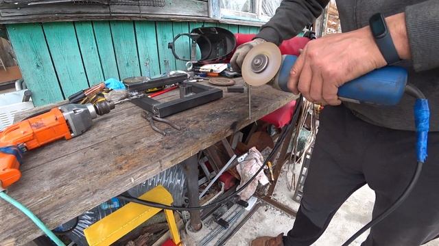 КРУТАЯ САМОДЕЛКА | Самоделка для гаража и дома | Самоделка из БОЛГАРКИ