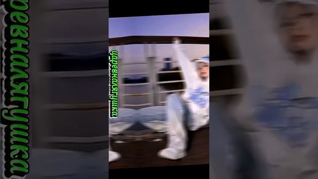 ВЫШЛА ПРОГУЛЯТЬСЯ. ЗАЦЕНИТЕ.