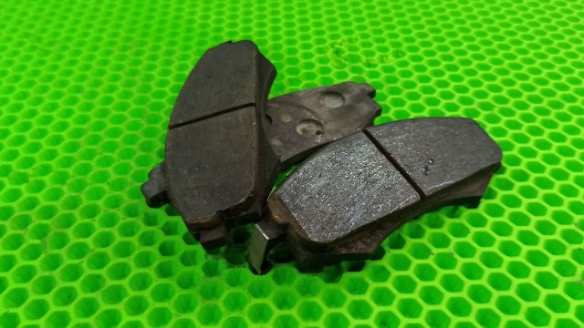 Увидел как парни из Якутии используют старые тормозные колодки. Теперь делаю также