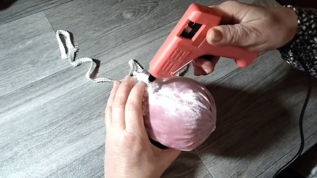 пасхальное яйцо декоративное / подставка под  пасхальное яйцо