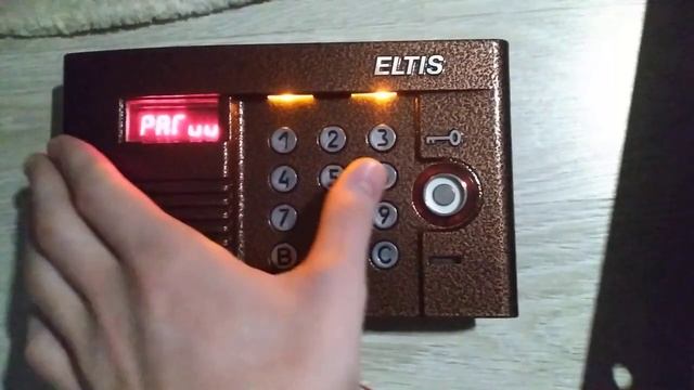 Домофон Eltis DP400-TD16. Смещение квартиры