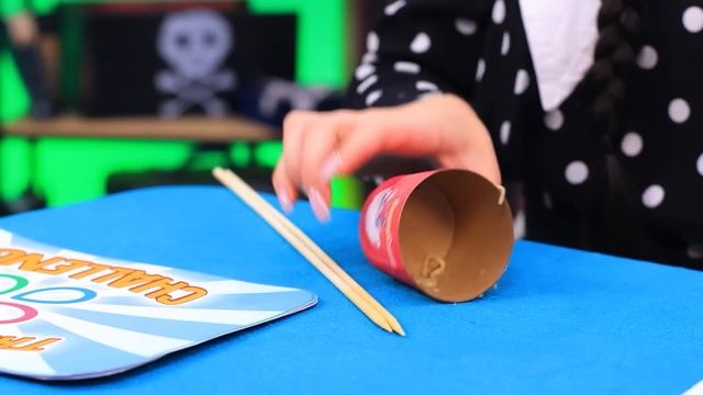 Уэнсдей, Вампир, Русалка! Экстремальные прятки в коробках челлендж!