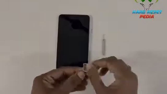 Honor X9 Insert The SIM Card