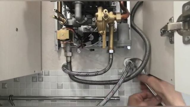 Как установить газовую колонку ? Меняем колонку NEVA.