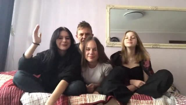 ЧЕМ ЗАНЯТЫ ДАРИНА с ДИМОЙ?