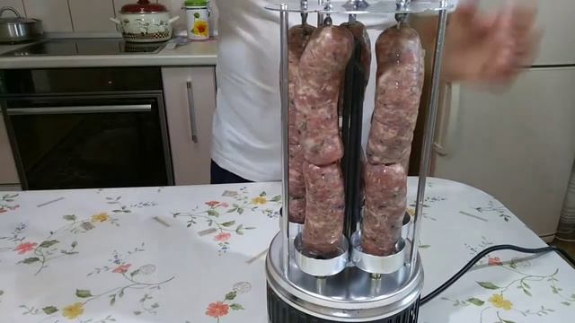 Купаты в электро шашлычнице.