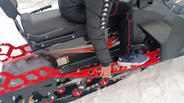 Поменял мотобуксировщик на снегоход IKUDZO HUNTER 650.