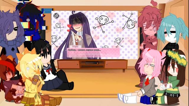 Реакция фандомов друг на друга (2/5) DDLC + Yandere Simulator