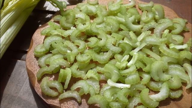 Как хранить сельдерей