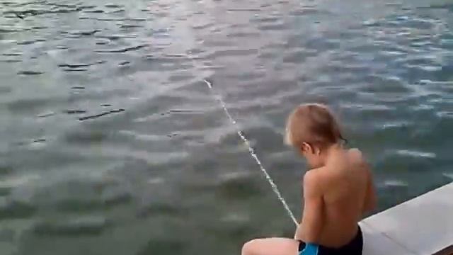 писающий мальчик