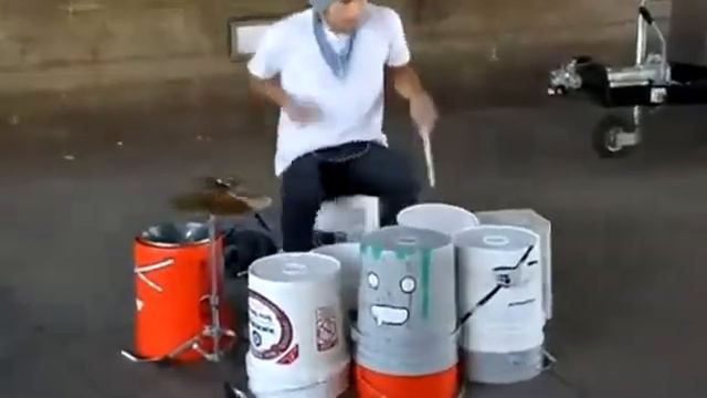 Барабанщик виртуоз