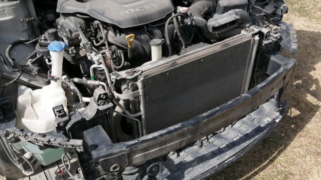 Мойка радиатора Kia Ceed JD со снятием бампера