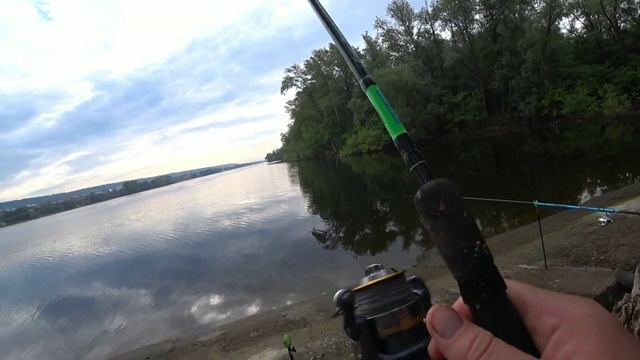 Рыбалка с Михалычем на судоходном канале полуостров Копылово