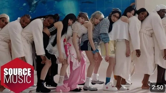 Le Sserafim "Crazy" m/v