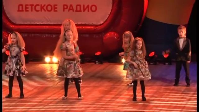 3. Мамочка. Детский хор Великан. 2013