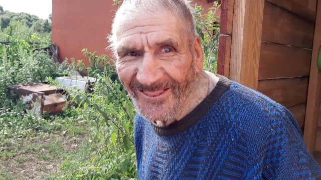 ДЕД МАТВЕЙ ВЫКОПАЛ КАРТОШКУ!!!