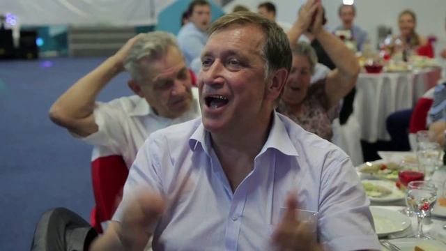 Ведущий   Александр Черников
