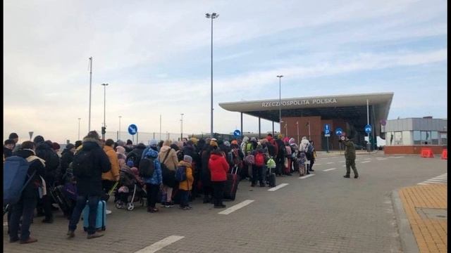 Ukrainian disabled people and volunteers are not allowed to go abroad.