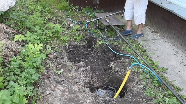 Ручной гидробур из трубы. Первое бурение абиссинской скважины