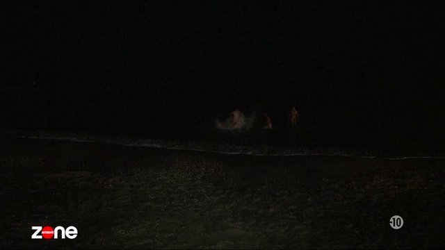 Zone interdite - Vacances naturistes : ils franchissent le pas pour la premiere fois 2-2 zntd