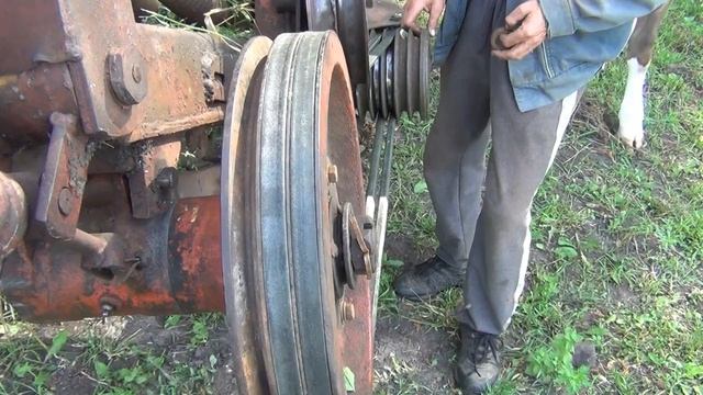 роторная косилка КРН 2.1 пробуем в работе по сену и колючкам, начал красить трактор.