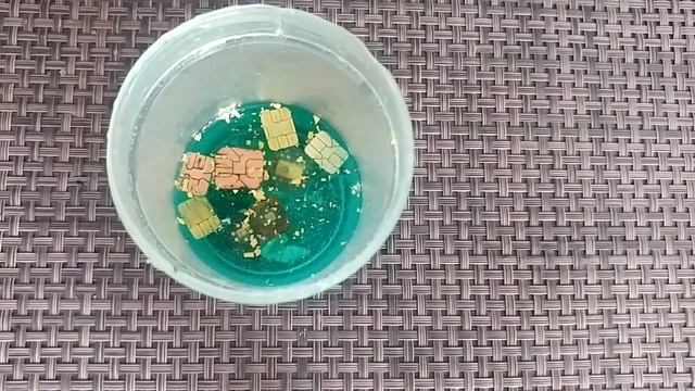 Снятие позолоты без кислот. Removing gilding without acids.