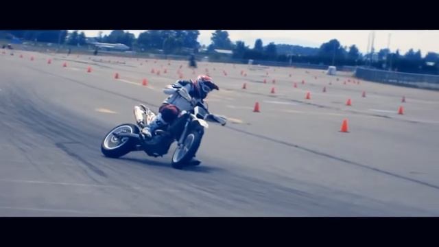 Супермотоциклы для суперлюдей Supermoto
