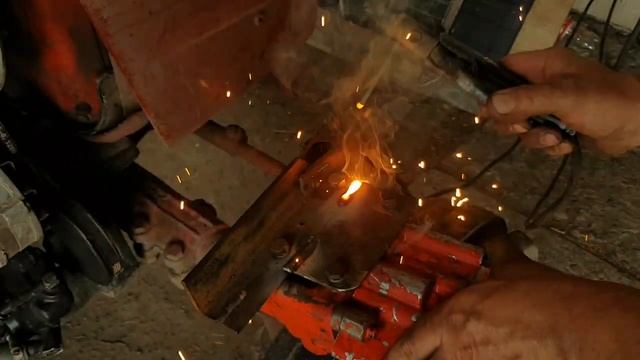 Т 25 Ремонт гидравлики, перенёс Распределитель