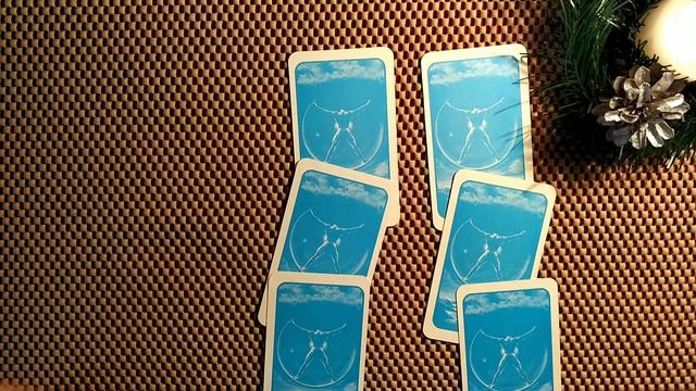 Таро-Гадание "Что думает загаданный человек обо мне" Таролог-Надежда