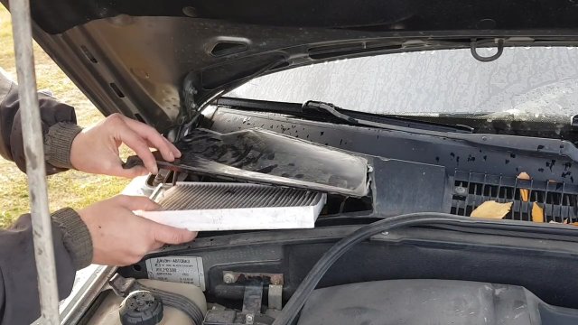 НИВА ШЕВРОЛЕ КАК ПОМЕНЯТЬ САЛОННЫЙ ФИЛЬТР ?