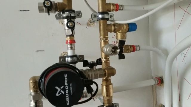 Горячая вода от газового двухконтурного котла через электрический водонагреватель