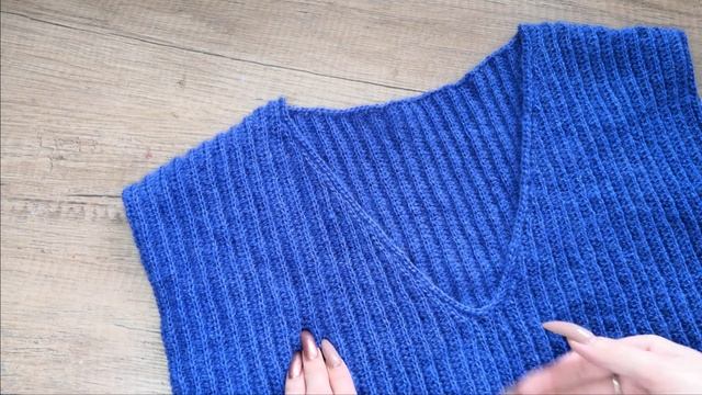 Безрукавка крючком/ модный жилет/ вязание из мохера/ модное вязание