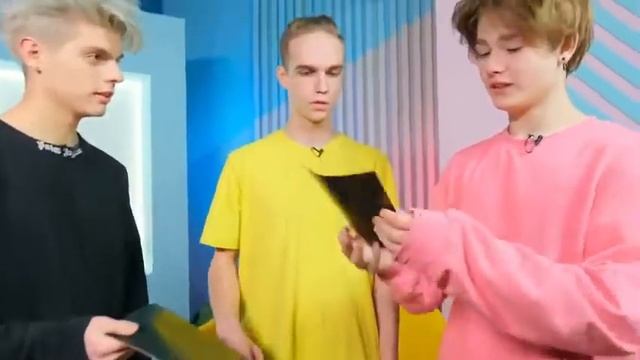 ? ЧТО В ТЕЛЕФОНЕ У LESHA MAISAK ?! ?КАНАЛ : "Lesha Maisak"