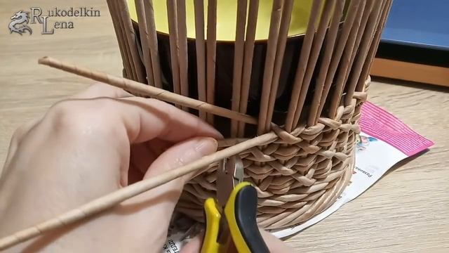 Шкатулка на подарок/плетение из газетных трубочек