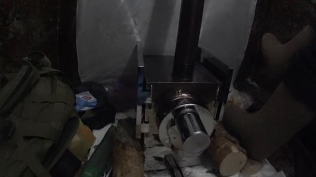 Романтическая ночь в тайге в трескучий мороз в палатке с печкой
