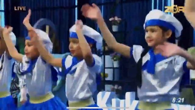 Танец на палубе матросы