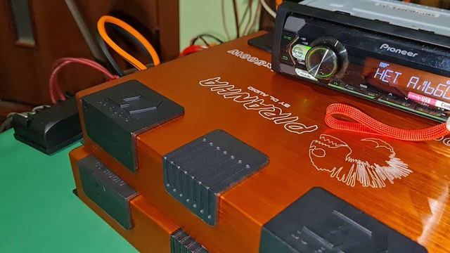 Подключение и настройка двух усилителей, 4 канальник плюс моноблок