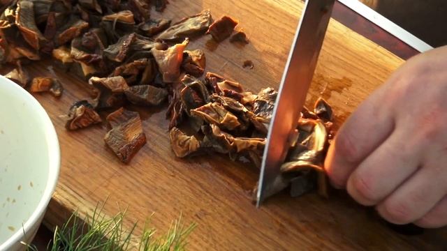 Закарпатська грибна юшка