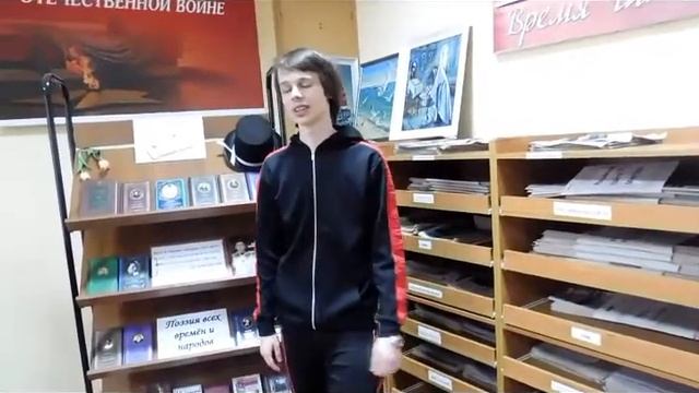 Владимир Поляков читает стихи