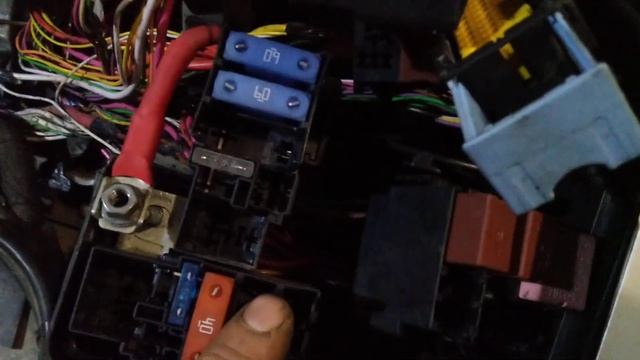 Ларгус сгорает предохранитель