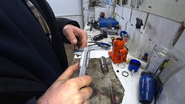 Ремонт домкрата Pajero Wagon IV, как разобрать домкрат (Jack repair Mitsubishi Pajero)