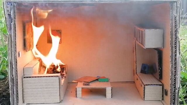 ПОЖАР В КВАРТИРЕ! ГОРИТ ГОСТИНАЯ ИЗ КАРТОНА! | FIRE IN THE LIVING ROOM!